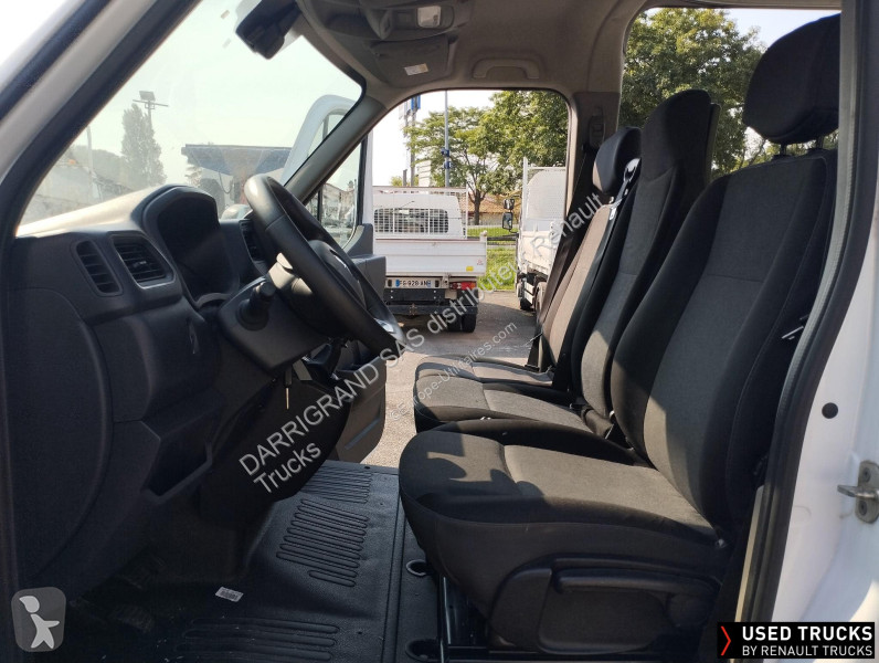 عربة نفعية Renault