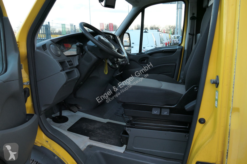 Iveco Daily 35 S11 C30C AUTOMATIK KAMERA Regale...
