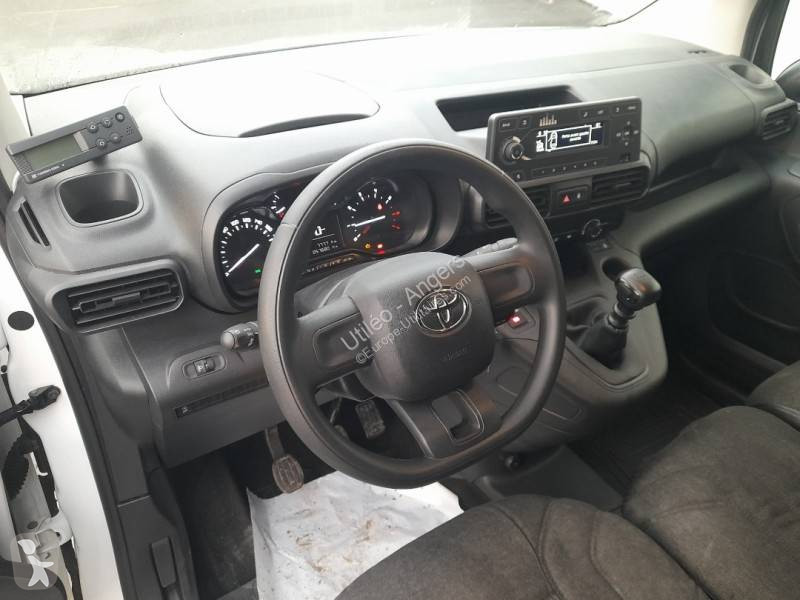 Véhicule utilitaire Toyota