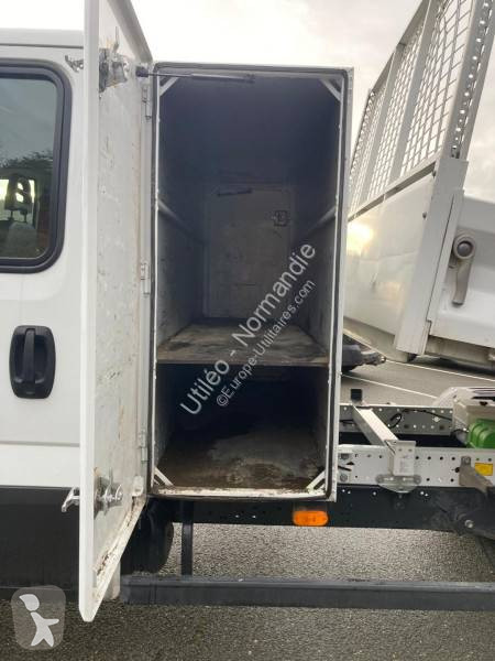عربة نفعية Iveco