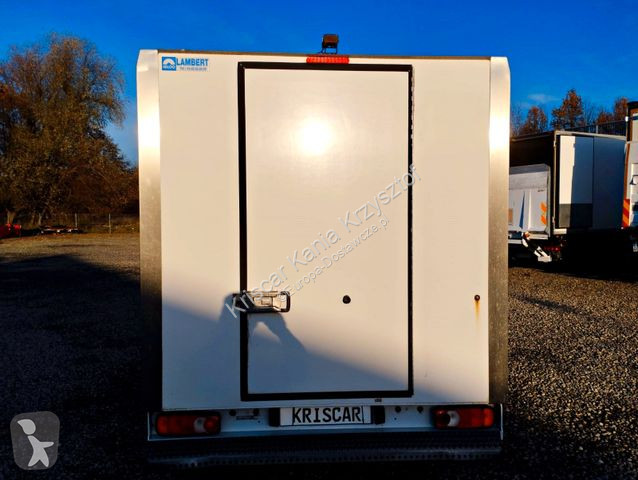 Samochód dostawczy Renault Refrigerator 130K 2...