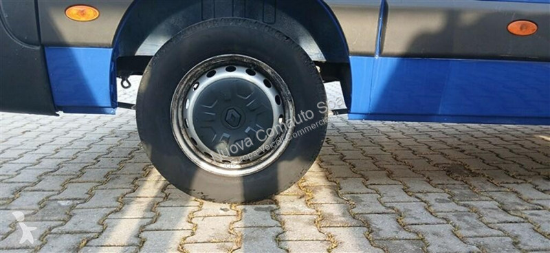 Furgoneta Renault III
