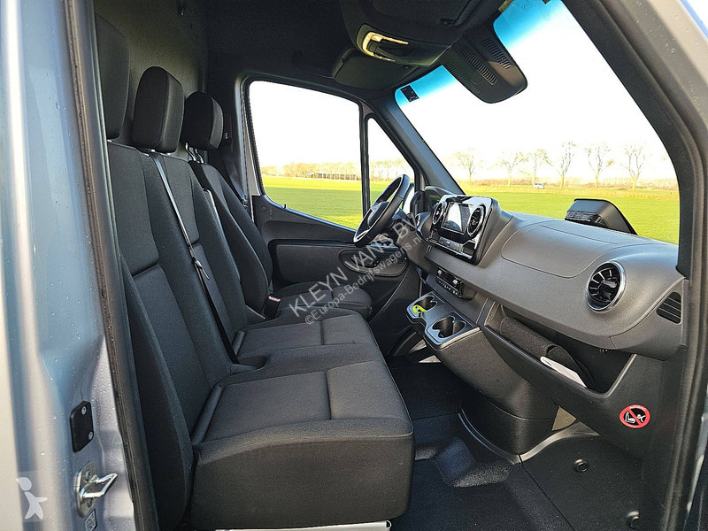 Véhicule utilitaire Mercedes 320 L3H2 300KmWLTP