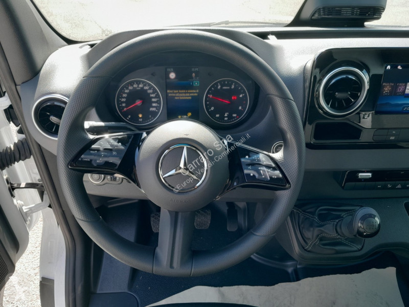 Véhicule utilitaire Mercedes Telaio Traz. Post
