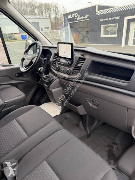 Samochód dostawczy Ford