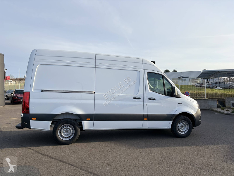 عربة نفعية Mercedes E-SPRINTER FGN 314 37 3.5T