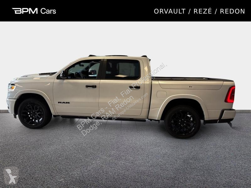 Samochód dostawczy Dodge RAM 1500 CREW CAB 4X4