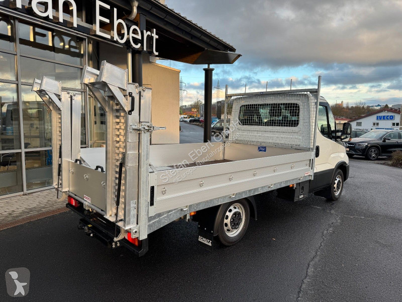 Furgoneta Iveco 35S16 HA8...