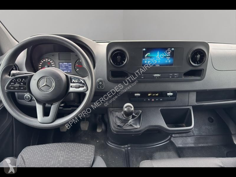 عربة نفعية Mercedes