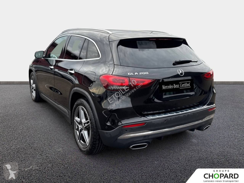 عربة نفعية Mercedes GLA 200 7G-DCT