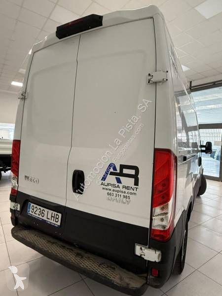 عربة نفعية Iveco