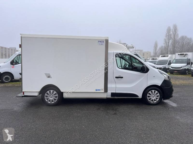 Véhicule utilitaire Nissan