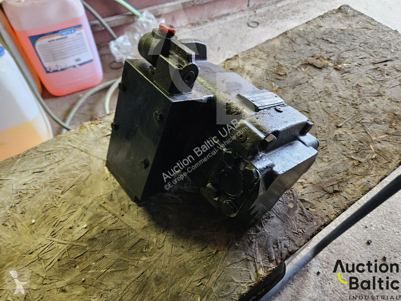 Furgoneta Volvo Hydraulic pumps for Volvo wheel...