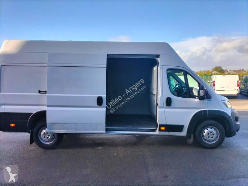 Samochód dostawczy Opel