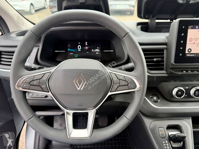 Véhicule utilitaire Renault BLUE DCI 170 BVA9...