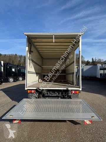 Furgoneta Mercedes 818D KOFFER
