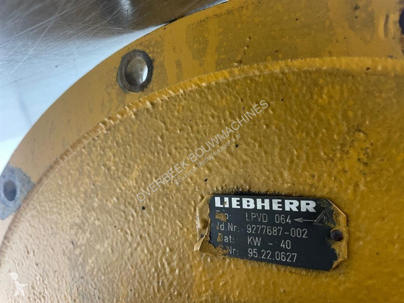 Лекотоварен автомобил Liebherr...