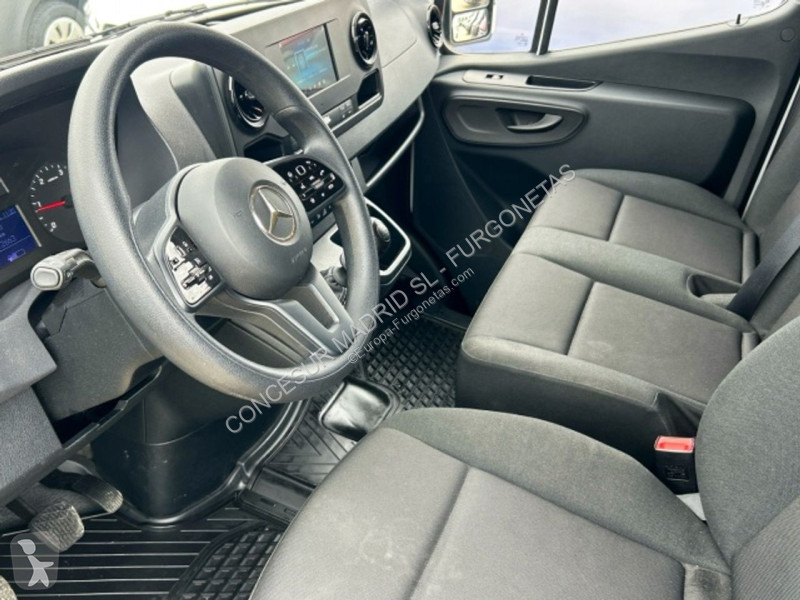 عربة نفعية Mercedes 311 CDI FURGON MEDIO