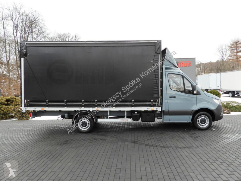 عربة نفعية Mercedes 23ASTER