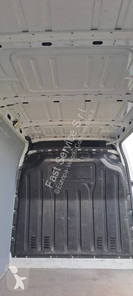 عربة نفعية Renault