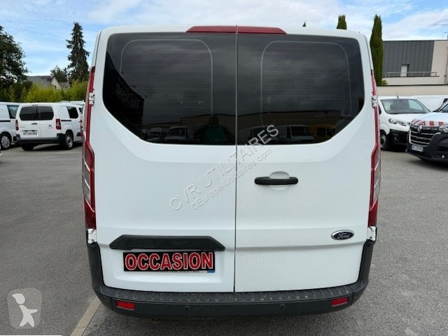 Véhicule utilitaire Ford TRANSIT CUSTOM KOMBI...