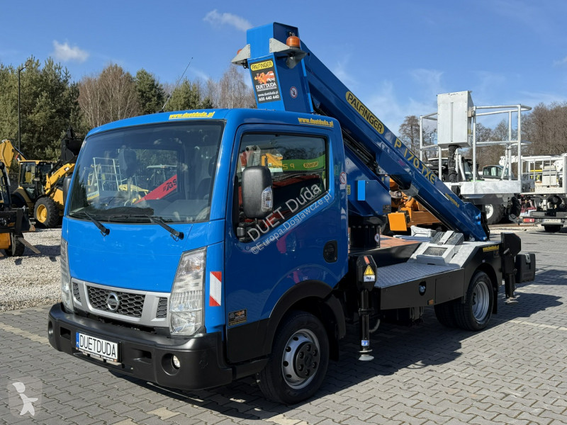 Лекотоварен автомобил Nissan
