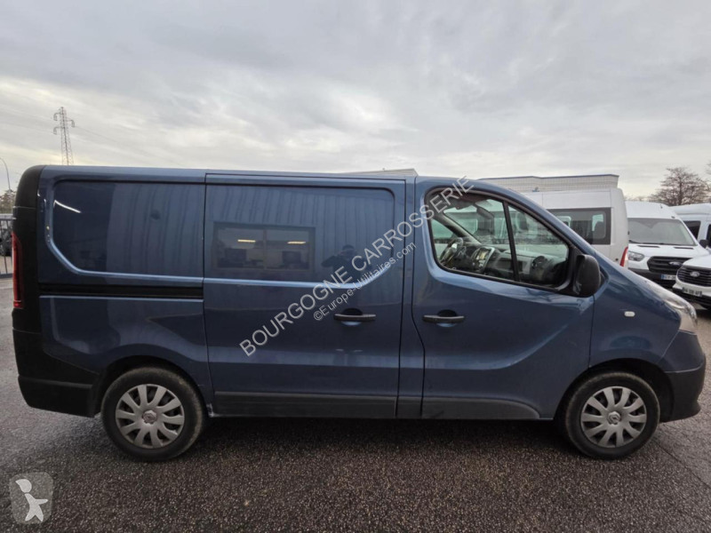Véhicule utilitaire Renault TRAFIC L1H1 1000 Kg...