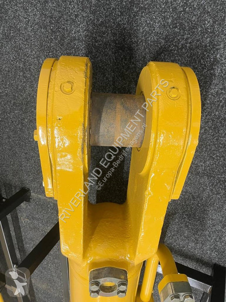 Véhicule utilitaire  5130 B bucket cylinder...