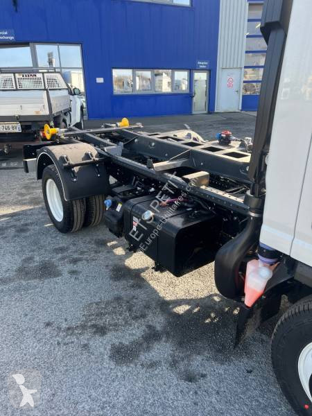 Isuzu  Transporter