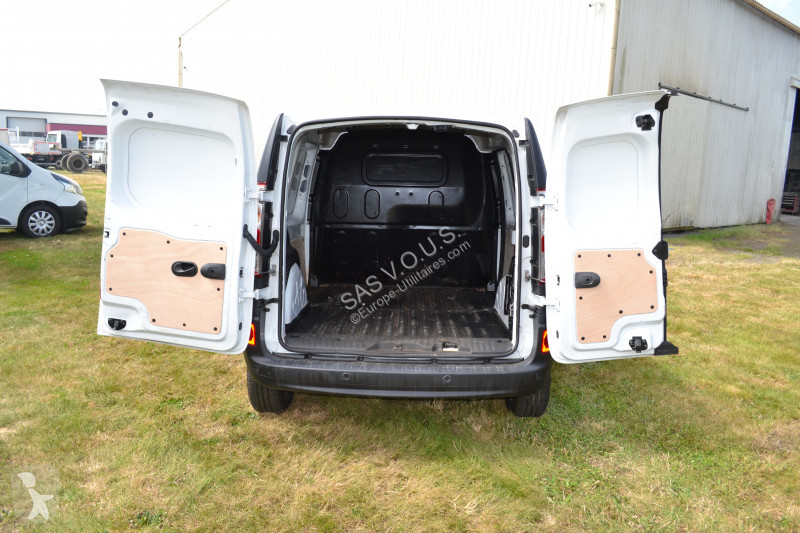 Véhicule utilitaire Renault RENAULT KANGOO II...