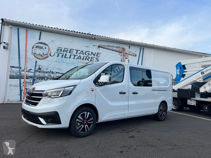 Véhicule utilitaire Renault TRAFIC III FG NEUF:...