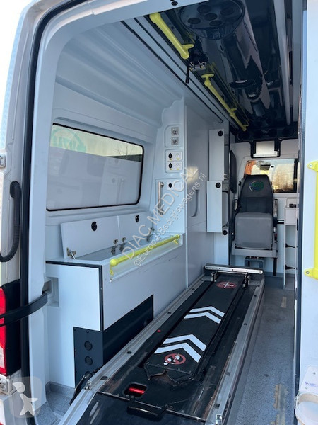 عربة نفعية MAN 2.0 ltr. Diesel L2H2 Ambulance