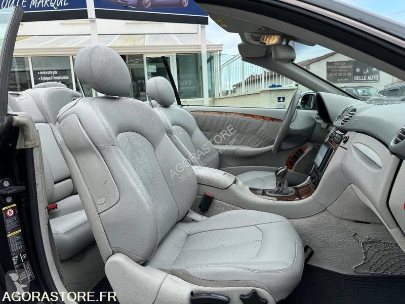 Véhicule utilitaire Mercedes CLK
