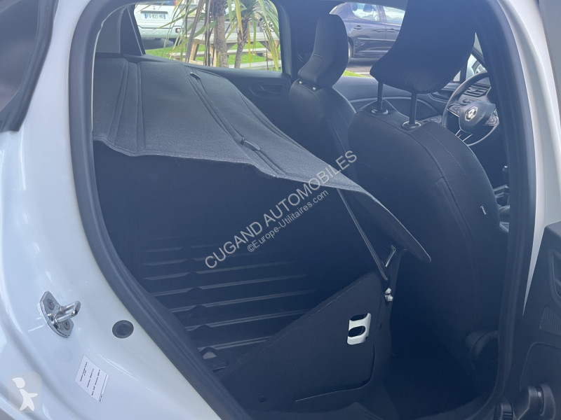 Samochód dostawczy Renault CLIO V STE 1.5 BLUE...