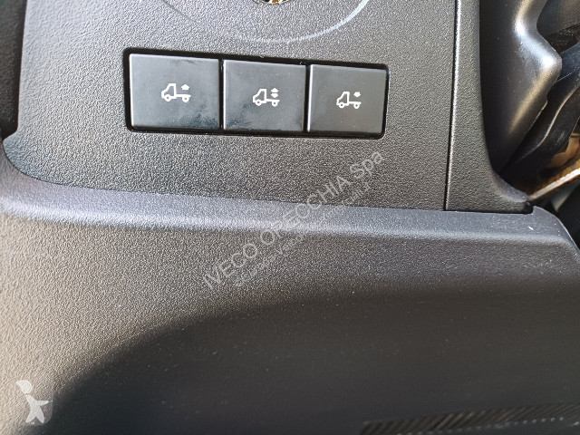 Veicolo commerciale Iveco DAILY 35C21 3.0 A8 -...