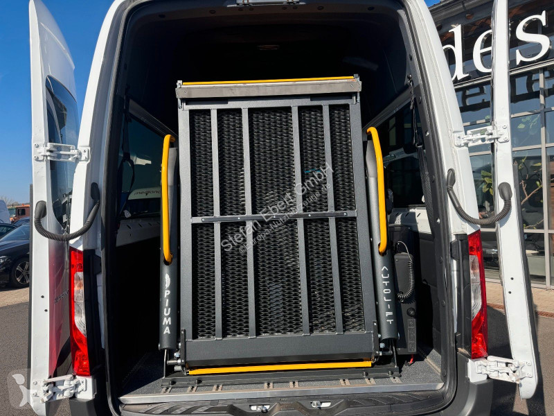 Mercedes 317 CDI Rollstuhl/Behinderten Lift...
