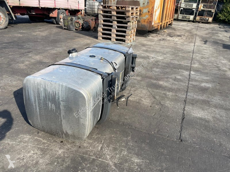 Furgoneta DAF 1681826 BRANDSTOFTANK 620 LTR...