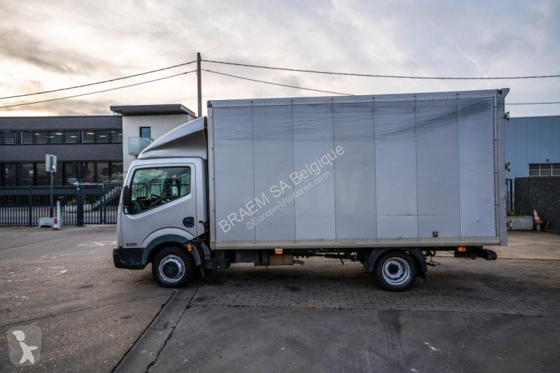 Furgoneta Nissan 35.13