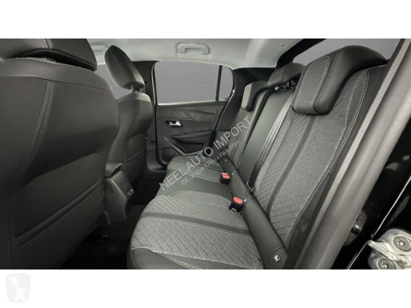 Véhicule utilitaire Peugeot 208 II  1.2i Hybrid...