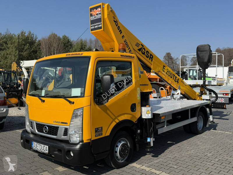 Nissan  Transporter