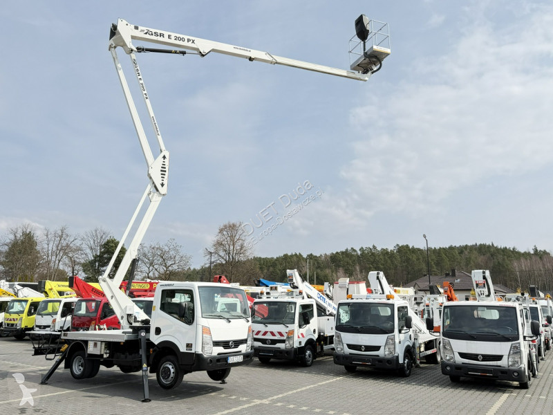 Nissan  Transporter
