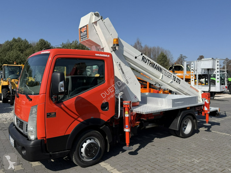 Nissan  Transporter