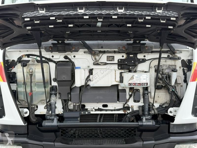 Samochód dostawczy Iveco EUROCARGO ML 120E22...