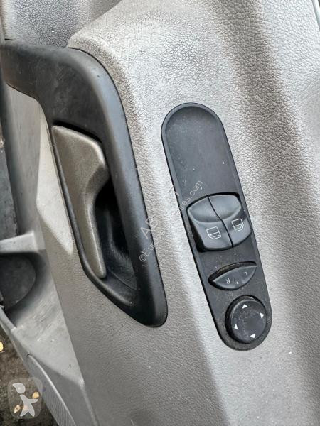 عربة نفعية Mercedes 214 CDI