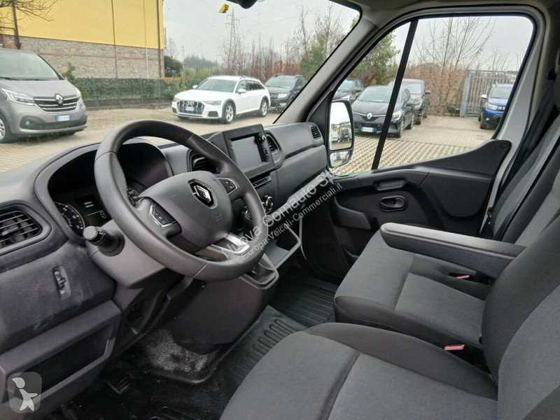 Renault III 2019 Transporter