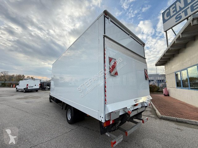 Samochód dostawczy Iveco DAILY 70C18HA8/P BOX...