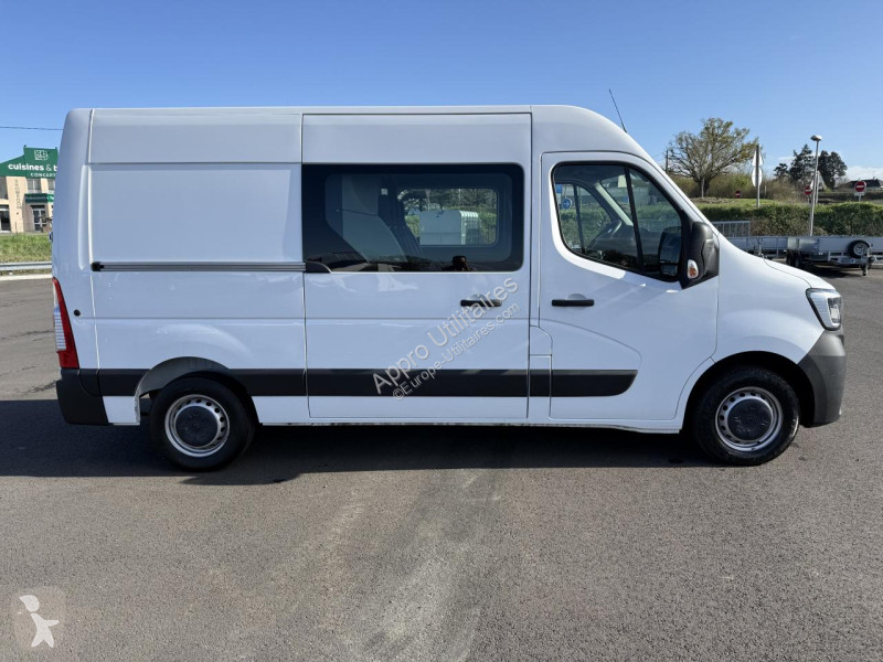 Véhicule utilitaire Renault MASTER Grand...