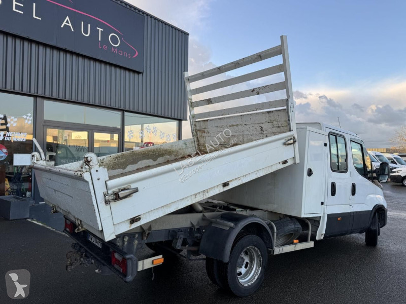 Véhicule utilitaire Iveco 35c14