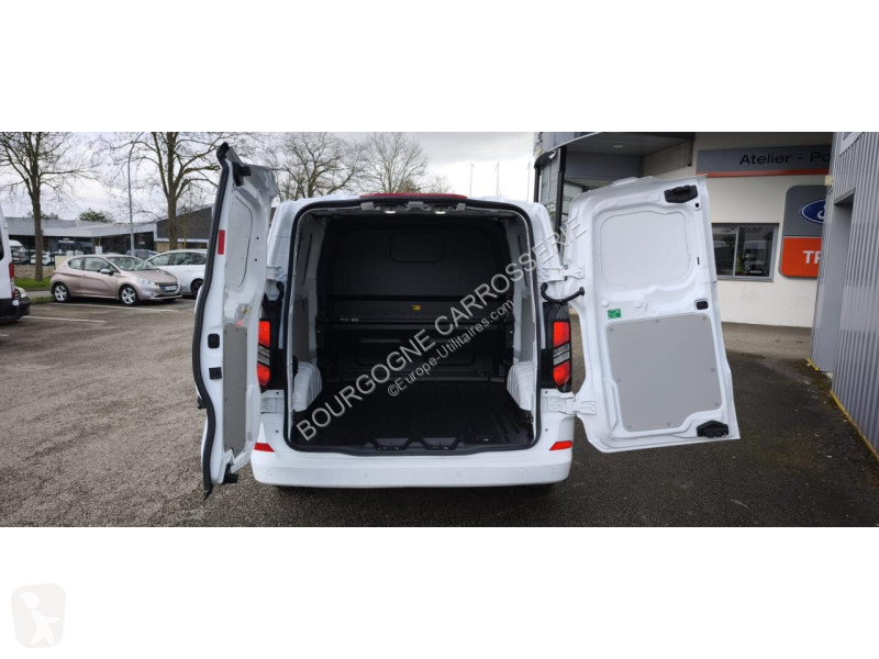 Véhicule utilitaire Ford TRANSIT CUSTOM 2.0...