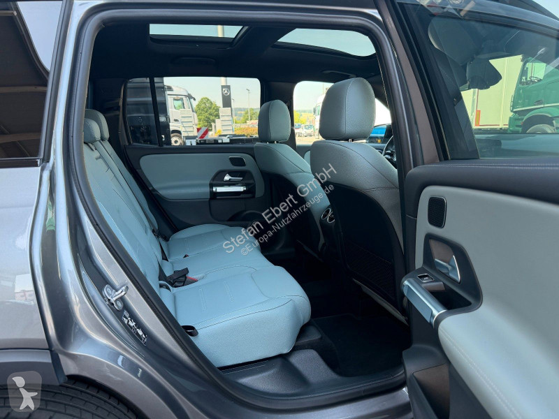 عربة نفعية Mercedes GLB  4M AMG...